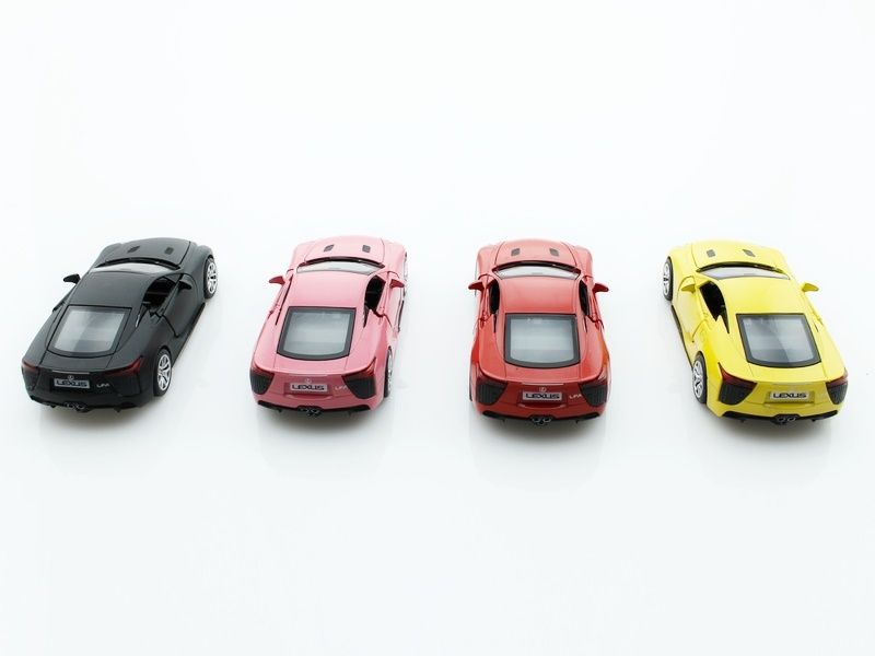 Машина 132 Lexus LFA свет, звук, инерция 112шт бк