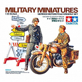 Склеиваемая модель Tamiya 135 Нем мотоциклист и регулировщик