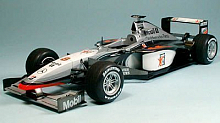 Сборная модель 120 McLaren Mercedes MP413