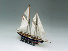 Сборная дер.модель.Корабль Bluenose. Mamoli 1/160