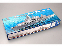 Сборная модель Корабль ракетный крейсер Варяг 1350