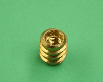 Втулка винтовая с резьбой М4 06771