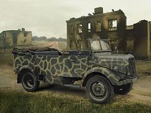 Сборная модель ICM Мерседес L1500A Kfz70, Германский автомобиль, 135
