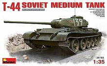 Сборная модель Советский средний танк Т44  135