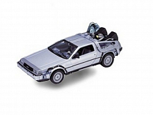 Сборная модель AOSHIMA Back To The Future DeLorean from Part I