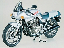 Сборная модель Мотоцикл SUZUKI GSX1100S KATANA 16
