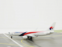 Сборная модель Самолет Boeing737 в сборе, 1400