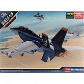 Сборная модель Самолет USN FA18F VFA103 Jolly Rogers 172