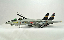Сборная модель Ам истребитель F14A Tomcat 148