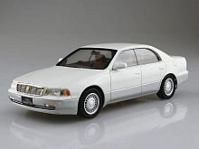 Сборная модель AOSHIMA Toyota Crown Majesta UZS141 91