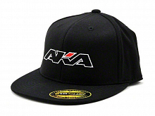 Бейсболка с прямым козырьком черного цвета с логотипом АKА