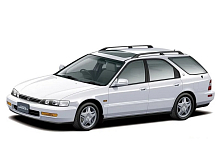 Сборная модель AOSHIMA Honda Accord Wagon SiR 96, 124