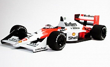 Сборная модель Автомобиль McLaren Honda MP45B 120
