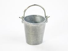 Ведро металлическое в масштабе 116