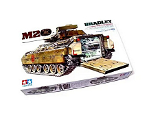 Склеиваемая модель Tamiya 135 АмерБТР M2 Bradley IFV с внутренним интерьером, 1фигура